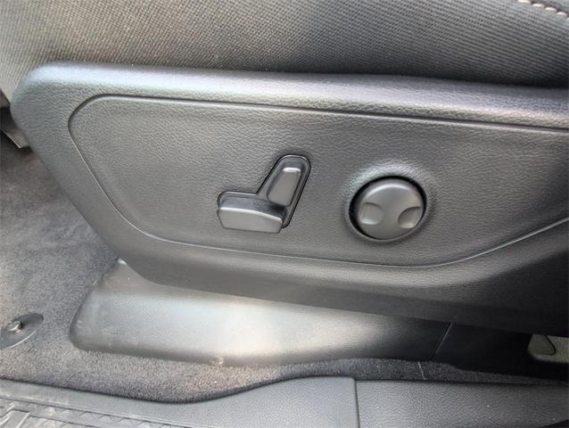 Photo of 2026 Blue Metallic RAM 1500