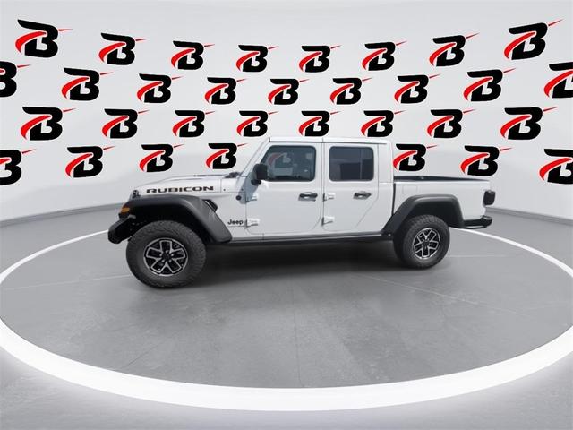 Photo of 2025 Bright White Clearcoat Jeep Gladiator