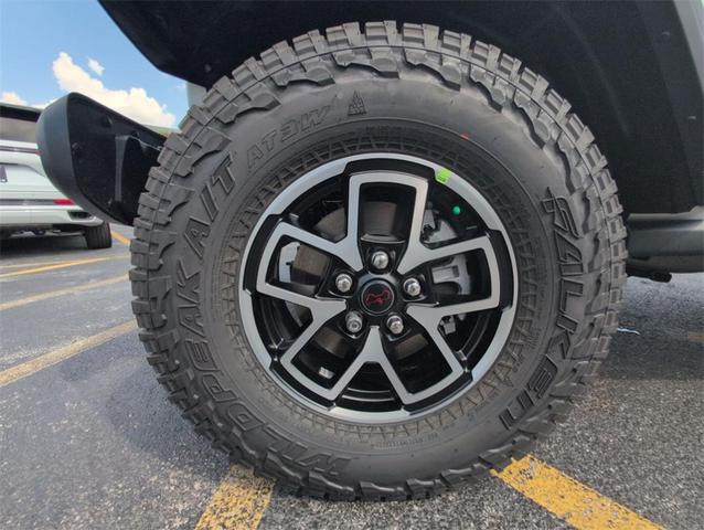 Photo of 2025 Bright White Clearcoat Jeep Gladiator