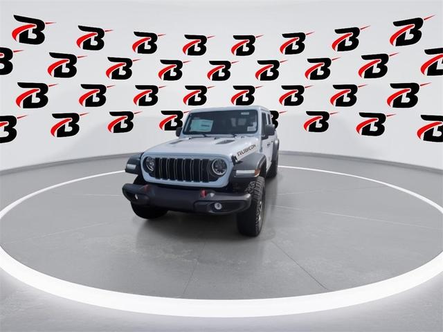 Photo of 2025 Bright White Clearcoat Jeep Gladiator