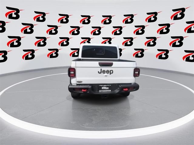 Photo of 2025 Bright White Clearcoat Jeep Gladiator