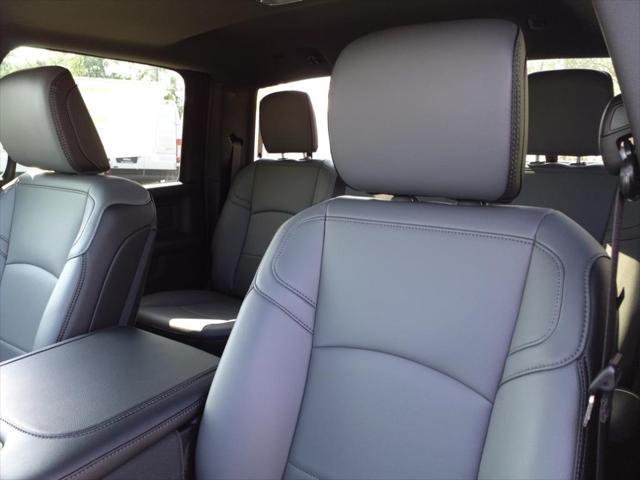 Photo of 2024 Billet Silver Metallic Clearcoat RAM 2500