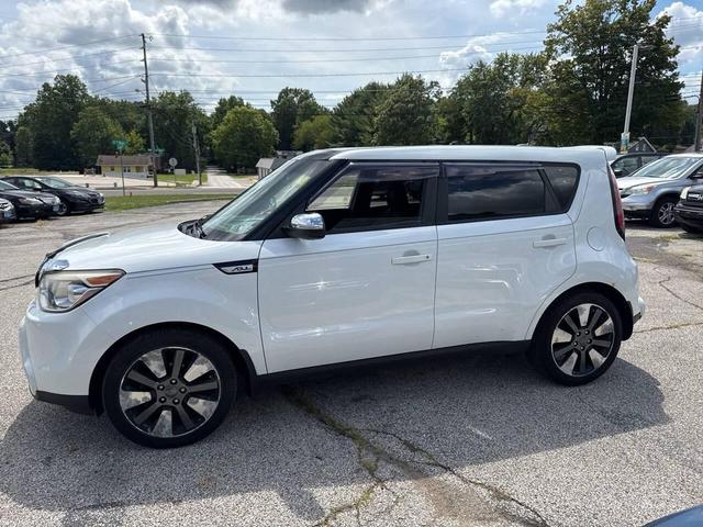 Photo of 2014 White Kia Soul