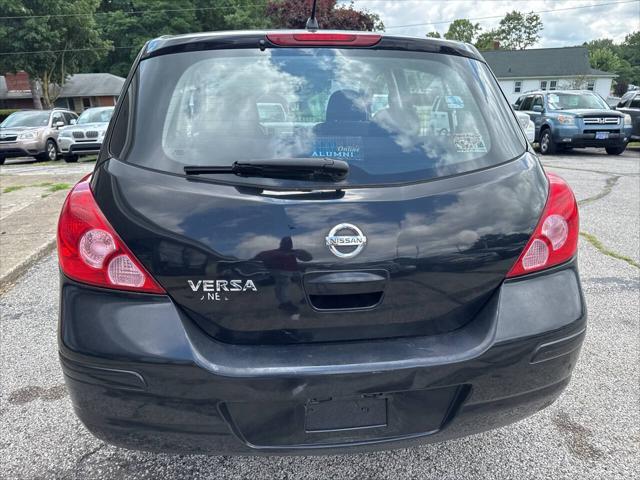 Photo of 2007 Black Nissan Versa