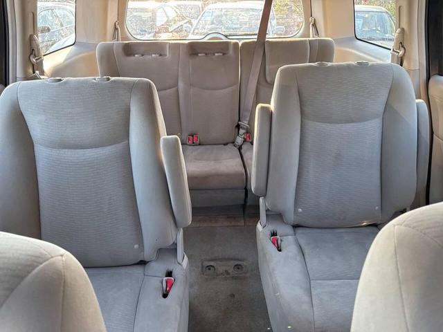 Photo of 2013 Black Nissan Quest