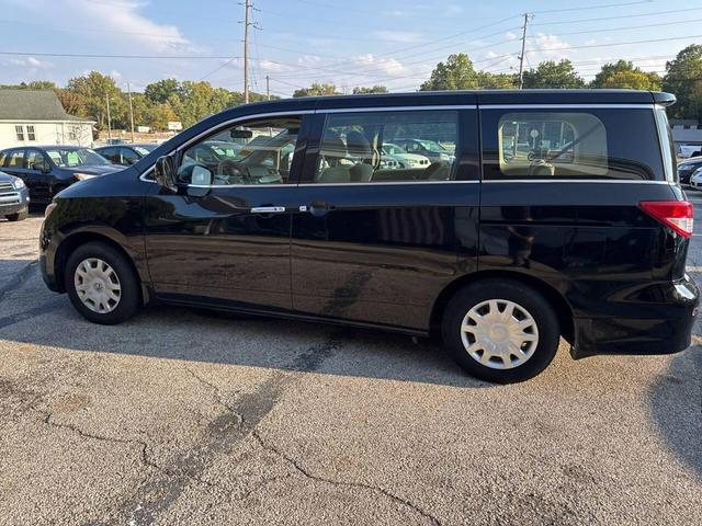 Photo of 2013 Black Nissan Quest