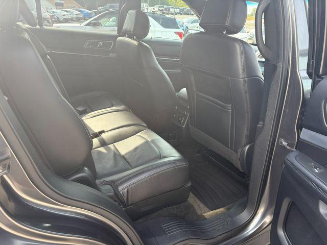 Photo of 2017 Gray Ford Explorer