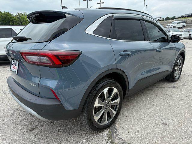 Photo of 2023 Blue Ford Escape