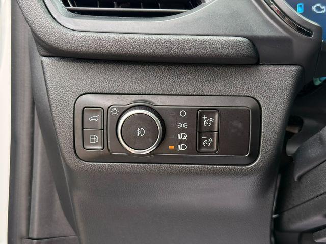 Photo of 2023 White Ford Escape