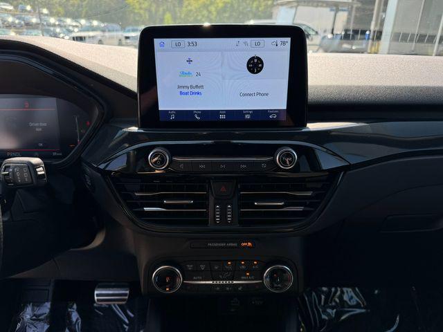 Photo of 2023 Agate Black Metallic Ford Escape