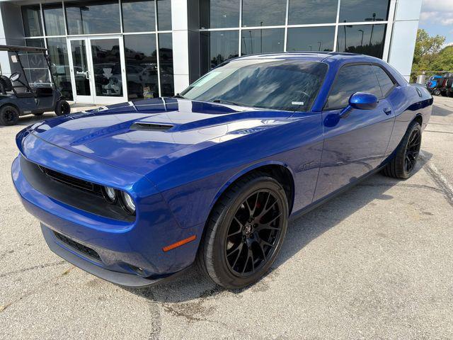 Photo of 2018 Indigo Blue Dodge Challenger