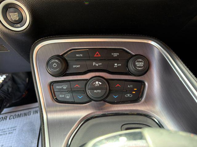 Photo of 2018 Indigo Blue Dodge Challenger