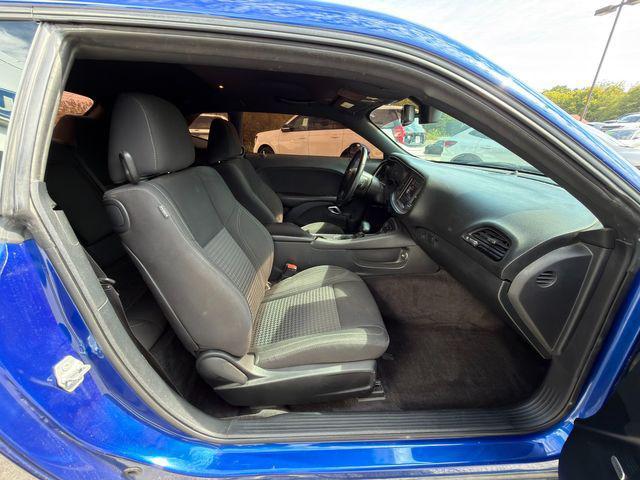 Photo of 2018 Indigo Blue Dodge Challenger