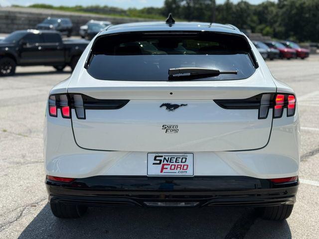 Photo of 2023 White Ford Mustang Mach-E