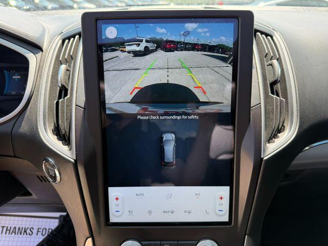 Photo of 2021 Iconic Silver Metallic Ford Edge