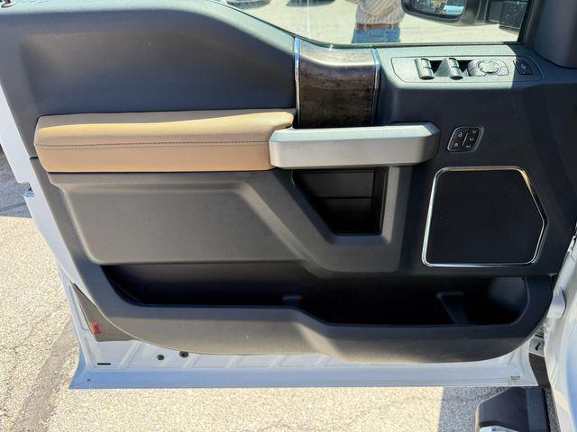 Photo of 2022 White Ford F-250