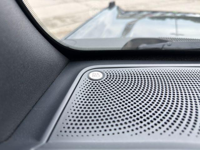 Photo of 2024 Carbonized Gray Metallic Ford Bronco