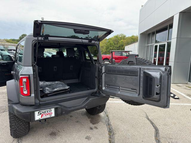 Photo of 2024 Carbonized Gray Metallic Ford Bronco