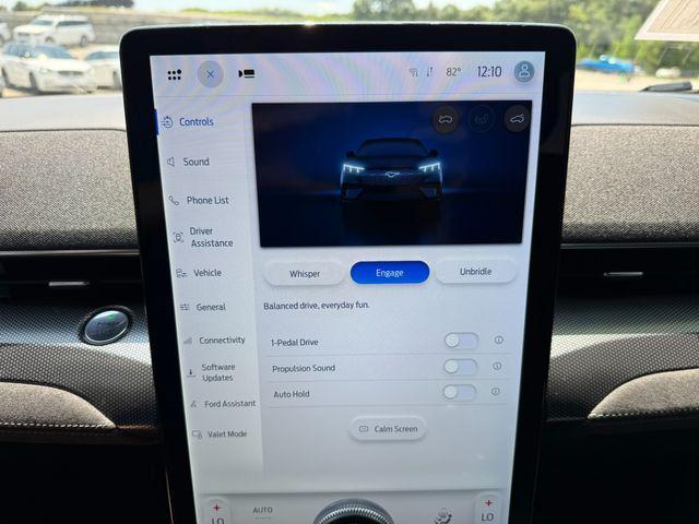 Photo of 2022 White Ford Mustang Mach-E