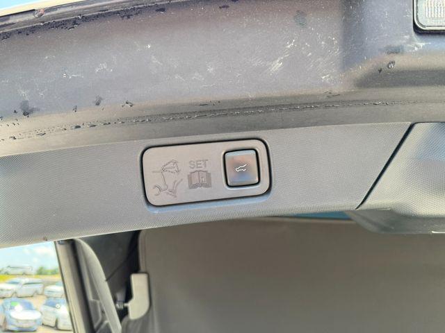 Photo of 2022 White Ford Mustang Mach-E