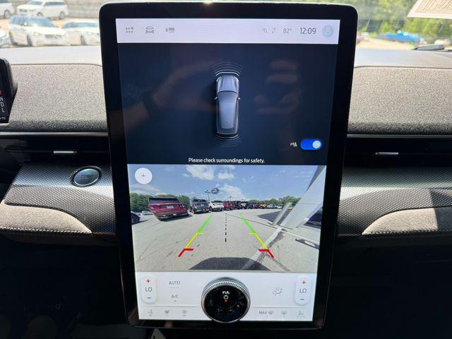Photo of 2022 White Ford Mustang Mach-E