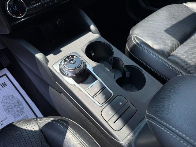 Photo of 2021 White Ford Escape