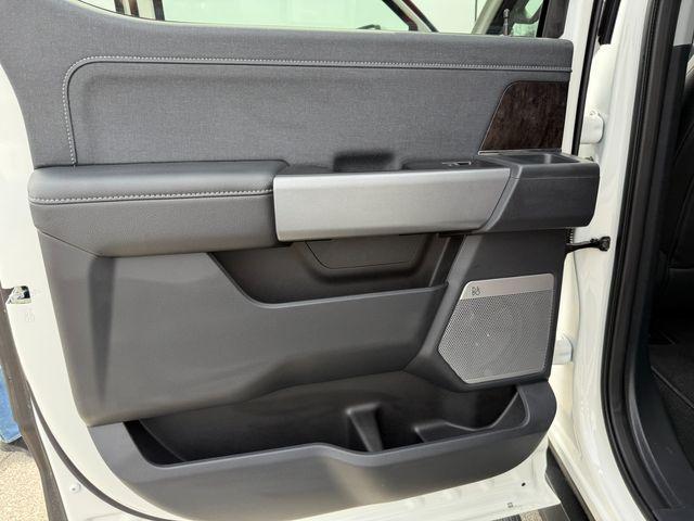 Photo of 2023 White Ford F-250