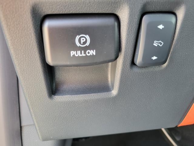 Photo of 2025 Oxford White Ford F-150 Lightning
