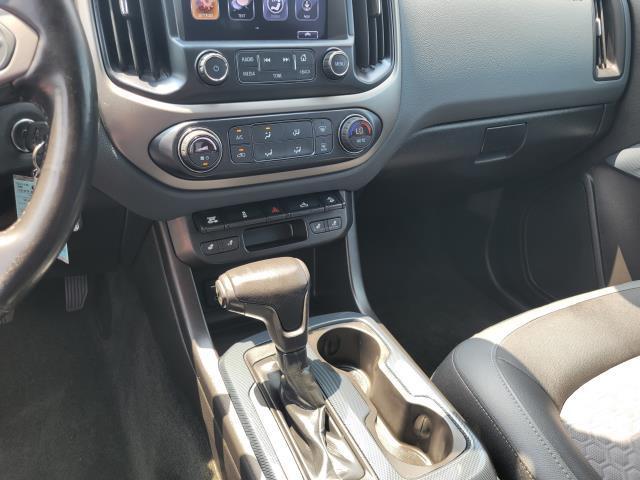Photo of 2017 Summit White Chevrolet Colorado