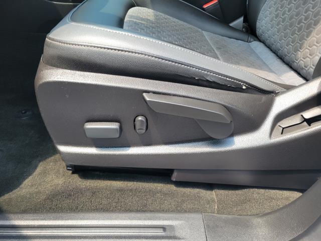 Photo of 2017 Summit White Chevrolet Colorado