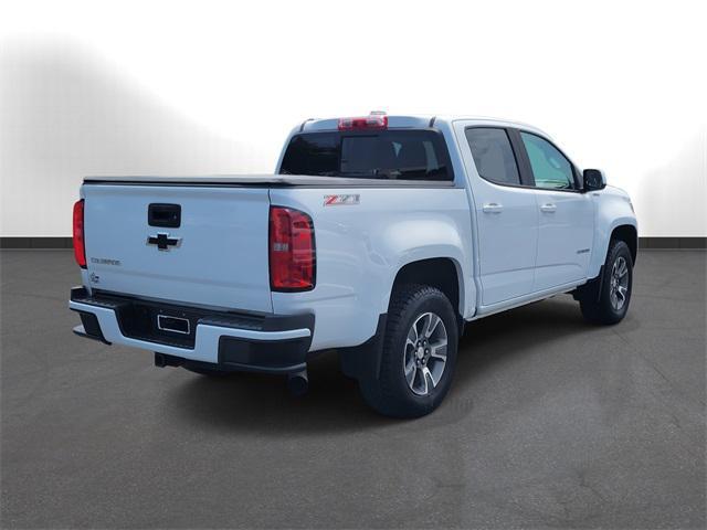 Photo of 2017 Summit White Chevrolet Colorado