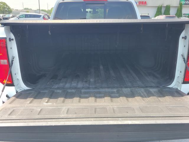 Photo of 2017 Summit White Chevrolet Colorado