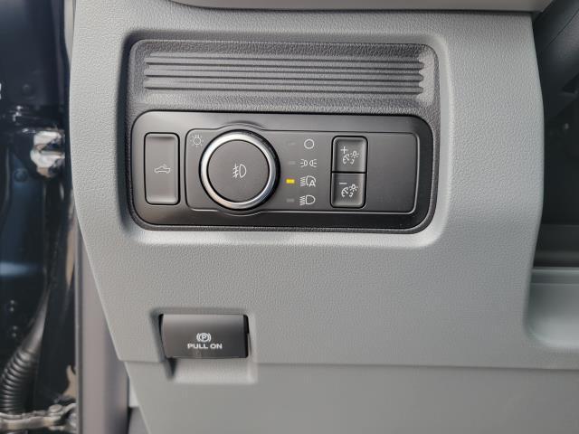 Photo of 2025 Agate Black Metallic Ford F-250