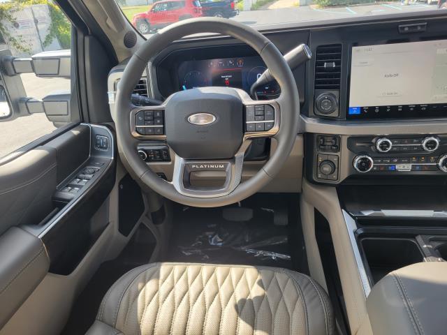 Photo of 2025 Star White Metallic Tri-Coat Ford F-350