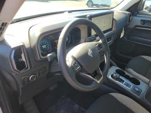 Photo of 2025 Oxford White Ford Bronco Sport