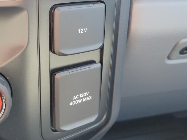 Photo of 2026 Oxford White Ford F-250
