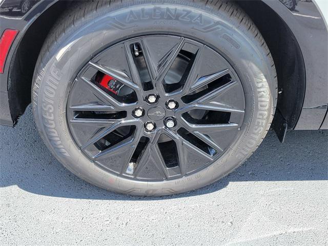 Photo of 2025 Star White Metallic Tri-Coat Ford Mustang Mach-E