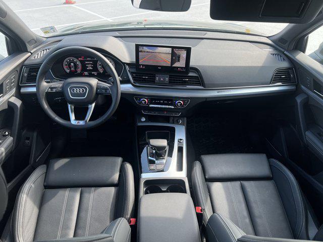 Photo of 2025 District Green Metallic Audi Q5