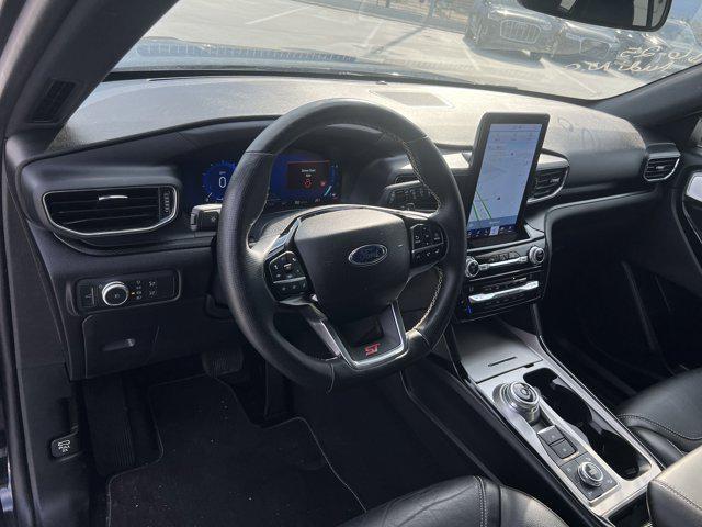 Photo of 2021 Agate Black Metallic Ford Explorer