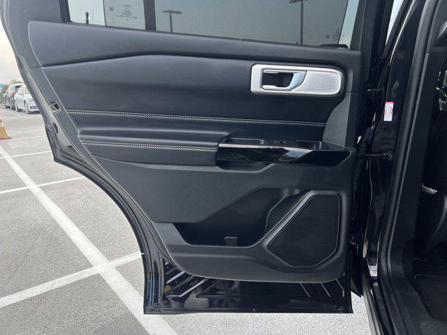 Photo of 2021 Agate Black Metallic Ford Explorer