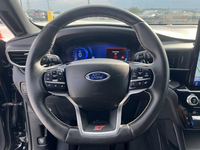 Photo of 2021 Agate Black Metallic Ford Explorer