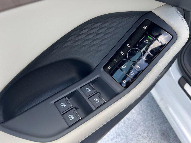 Photo of 2025 Glacier White Metallic Audi A5