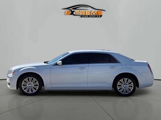 Photo of 2013 Ivory Tri-Coat Pearl Chrysler 300