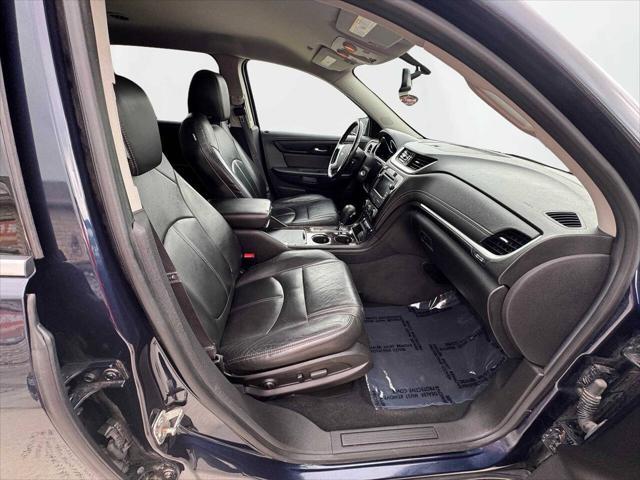 Photo of 2015 Blue Velvet Metallic Chevrolet Traverse