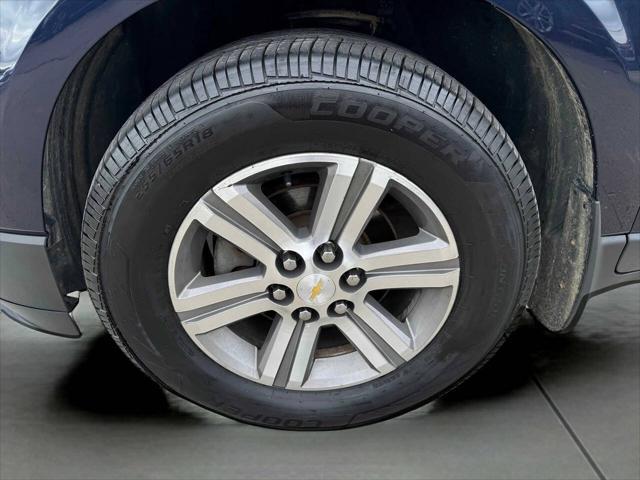 Photo of 2015 Blue Velvet Metallic Chevrolet Traverse