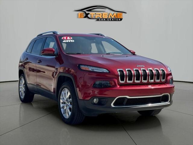 Photo of 2016 Deep Cherry Red Crystal Pearlcoat Jeep Cherokee