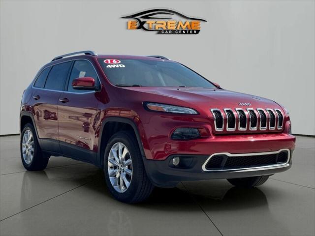 Photo of 2016 Deep Cherry Red Crystal Pearlcoat Jeep Cherokee