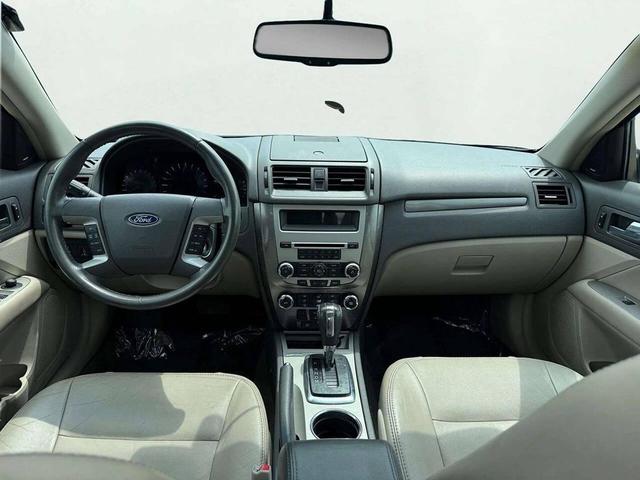 Photo of 2011 Sterling Gray Metallic Ford Fusion