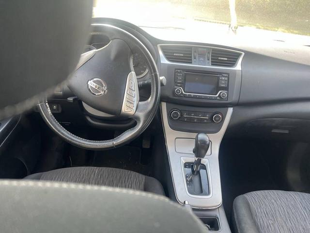 Photo of 2015 Super Black Nissan Sentra