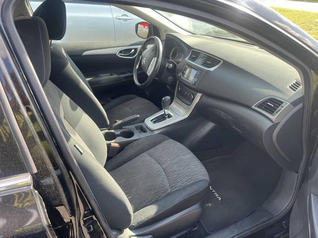 Photo of 2015 Super Black Nissan Sentra